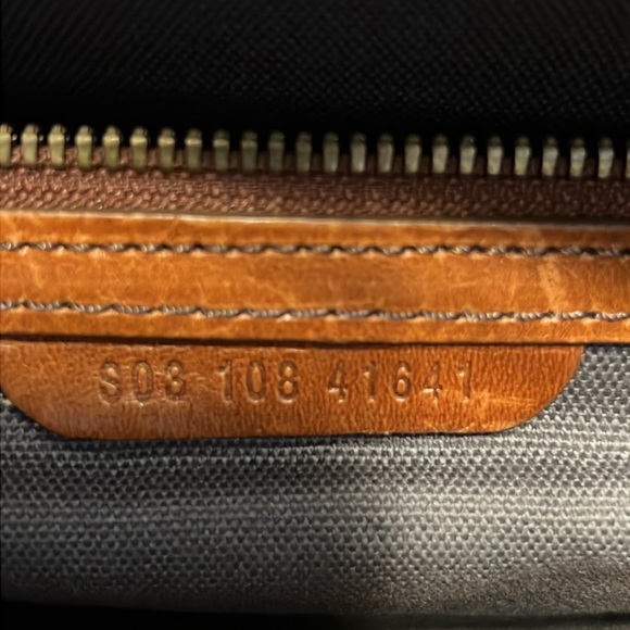 SHINOLA Bedrock Leather Briefcase - Picture 16 of 16